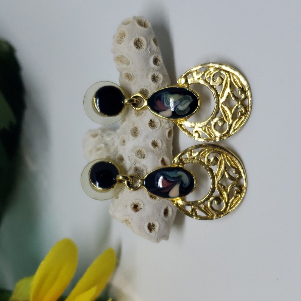 Vintage enamel gold tone and blue pink pierced earrings